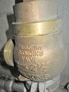 (14) Unlike most PRVs, this Wilkins valve does not have a large rim.