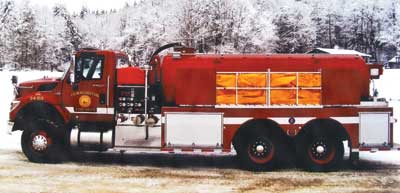 Fire-O-Vac 3,000-gallon tanker/pumper features a 750-gpm pump