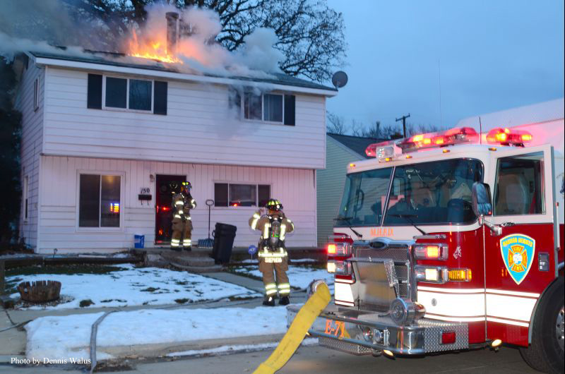 Madison Heights (MI) Firefighters Respond to House Fire