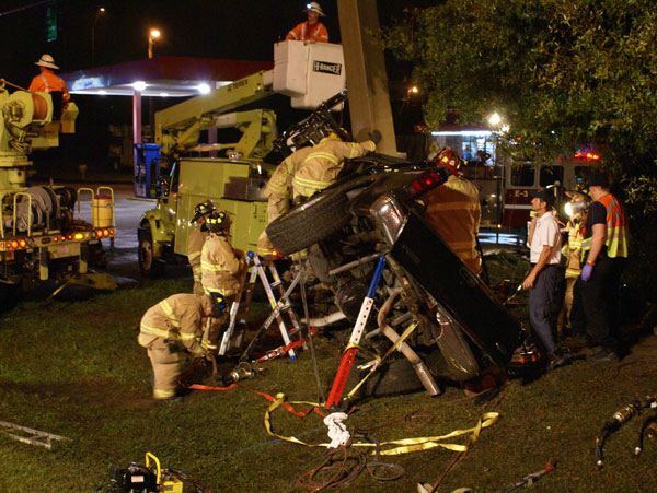 Ocala (FL) Firefighters Extricate Two from Truck