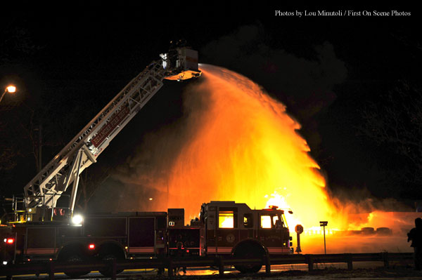 NY Firefighters Extinguish Fuel Tanker Fire