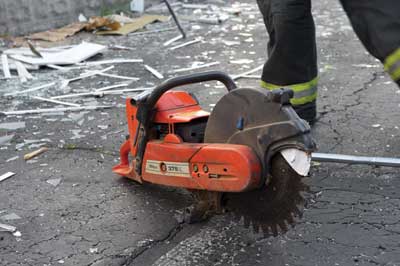 (3) During training, the siding got caught in the blade shroud and bound up the blade.