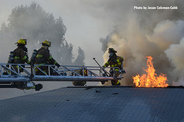  Firefighters Battle Working South Hanover Township (PA) House Fire