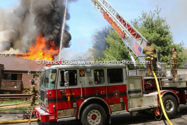 Structural Firefighting: Firefighters Battle Four-Alarm Meriden (CT) Apartment Fire