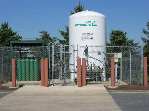 Photo 3:  Bulk container of liquid oxygen at a health care facility.