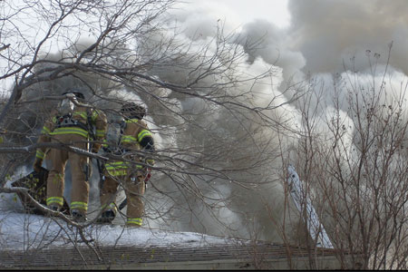 (1) Steam conversion immediately following effective vertical ventilation from an aggressive, coordinated, interior fire attack. (Photos courtesy of author.)