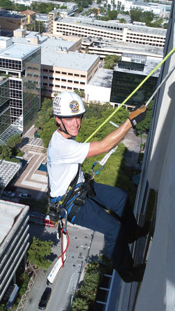 (1) The Fort Lauderdale Technical Rescue Team practices lowering a rescuer from a 300-foot-high target hazard. (Photos by author.)