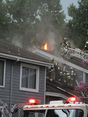 (3) Ladder companies access the roof by ground ladder and aerial ladder.