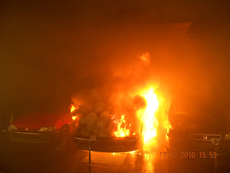 Vehicle fire in road tunnel