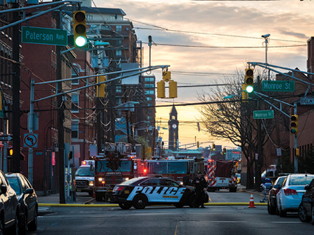 (3) Gas emergencies may require multiagency response with fire departments, utility companies, police, and emergency medical services working together. (Photo by Dan Martland.)