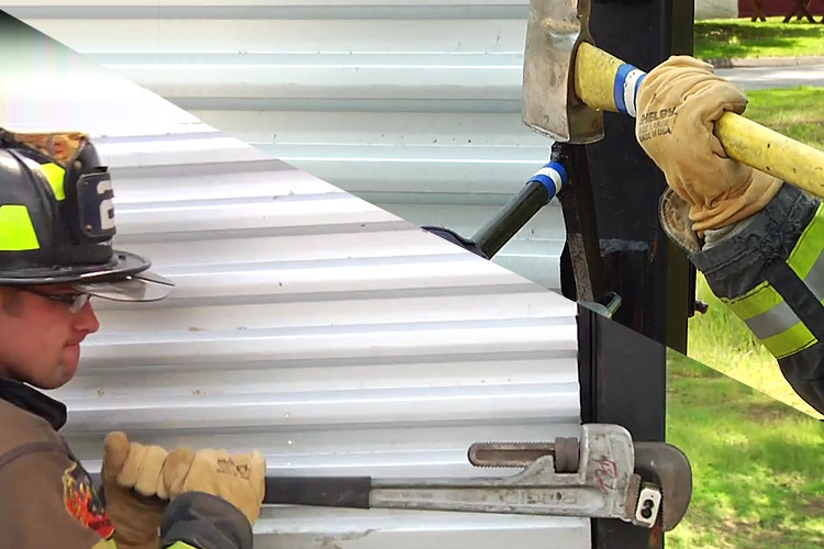 Forcible entry on padlocks