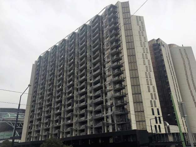 (2) Combustible aluminum composite cladding on the Forté building in Melbourne, Australia. (Photo by author.) 