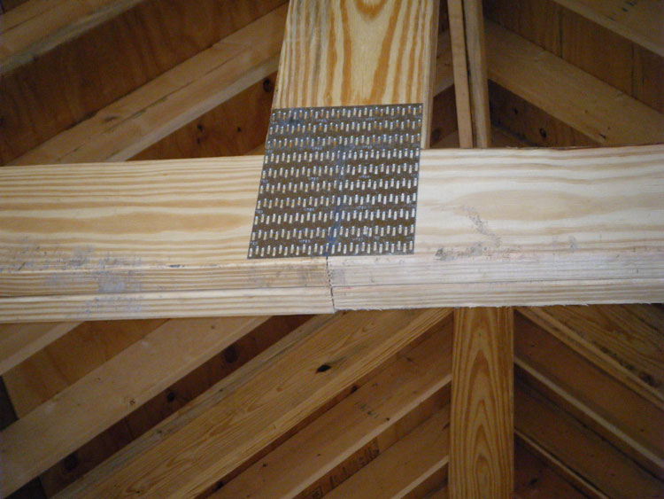 Spilce connections on a truss