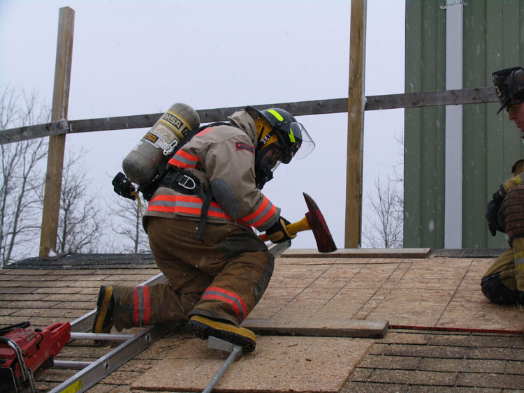 Firefighter makes support step