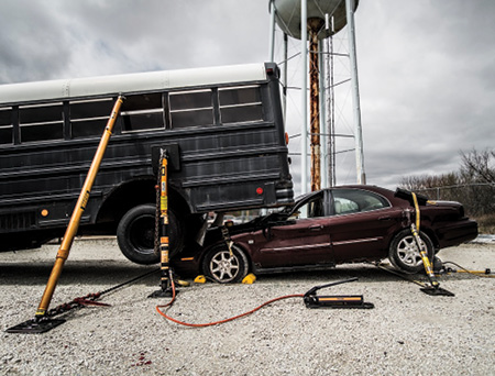 Paratech’s HEAVY VEHICLE EXTRICATION KIT