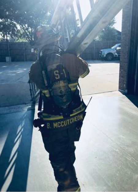 (5) Putting it all together. Ladder throws with SCBA and radio! Practice like you play. [Photo by Doug Cross, Plano (TX) Fire-Rescue.]