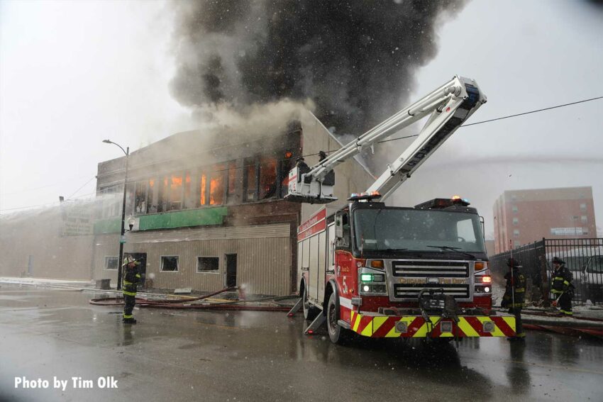 Chicago Squad 5 on the scene of a church fire