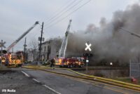 Indy fire crews respond to a fire in a large vacant commercial building