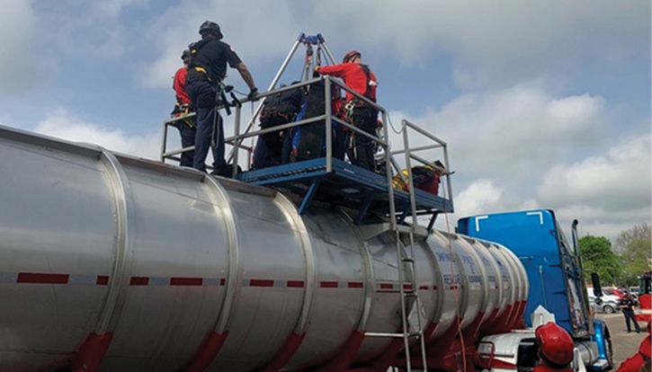 Members of MABAS Division 1 Technical Rescue Team perform a rescue of a victim in a confined space during the NFPA 1670 Confined Space Technician course.