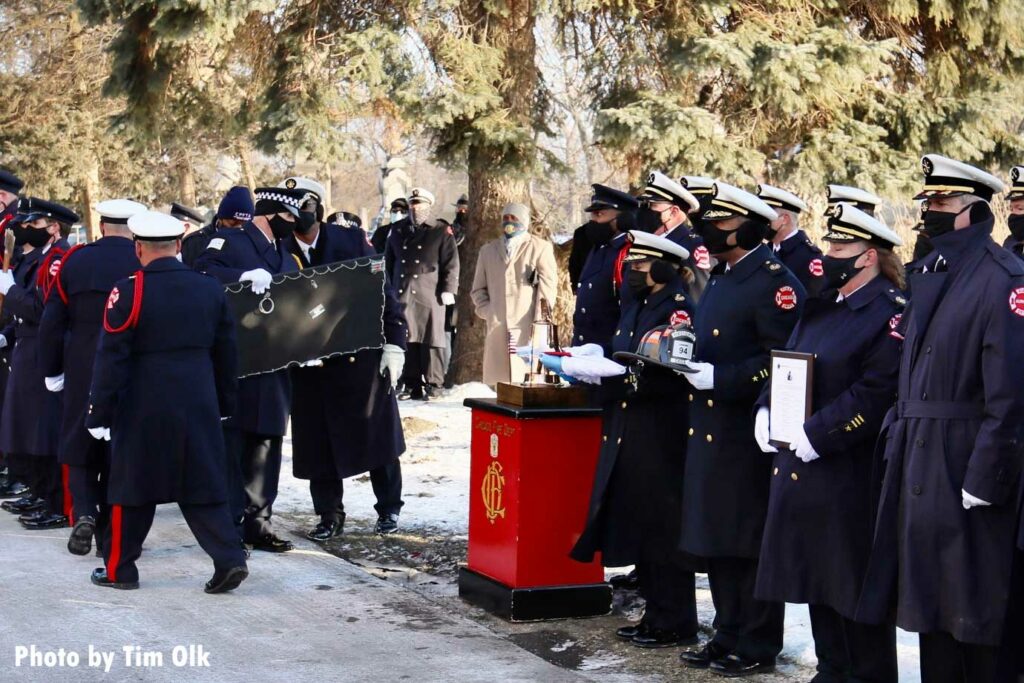 Chicago Fire Department firefighters at LODD funeral