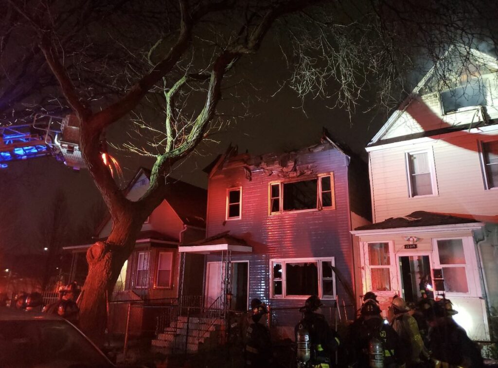 Chicago firefighter injured in Mayday