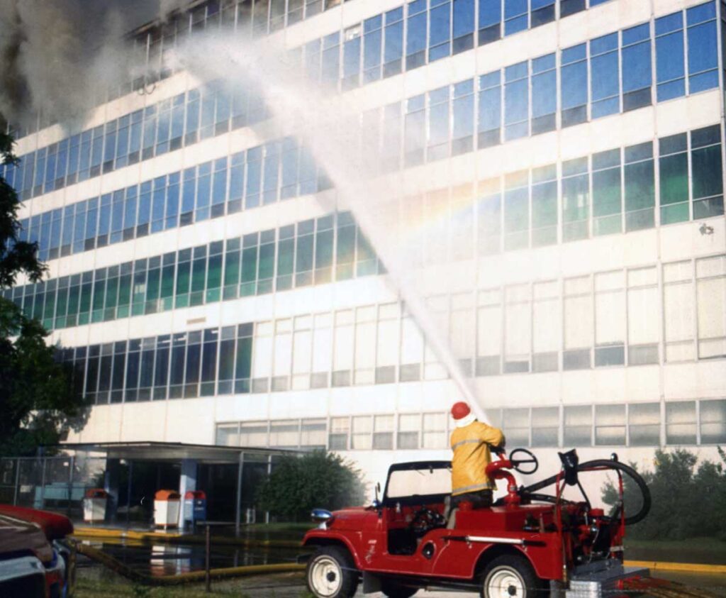 External stream at fire National Personnel Records Center