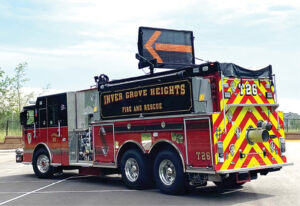 Roadway incident safety fire apparatus with markings