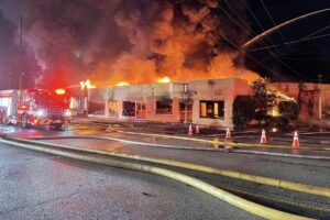 Columbia SC firefighters injured in two-alarm fire