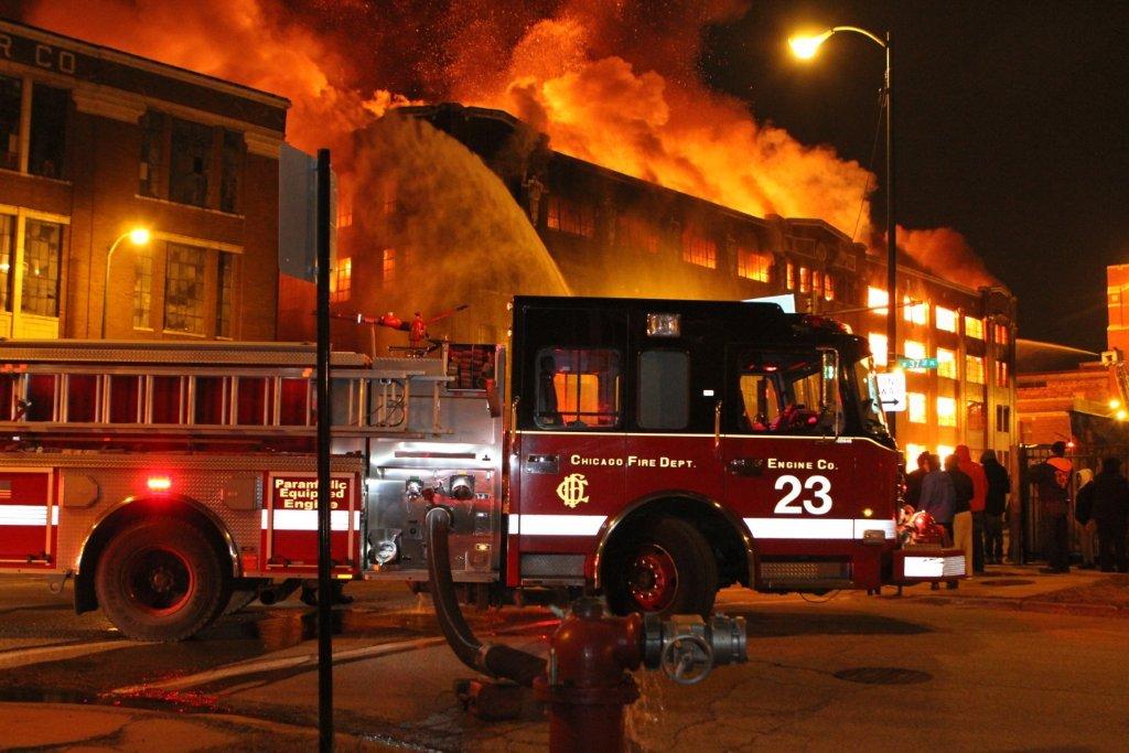 Huge Fire Destroys Chicago Warehouse. Photo by Dave Traiforos.