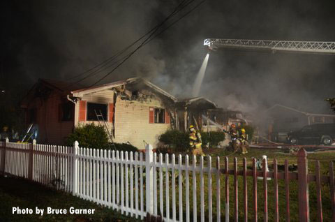 Chattanooga (TN) Firefighters Respond to Fatal House Fire